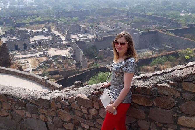Half day Hyderabad tour to Golkonda fort & Qutub Shahi tombs in private car - The Sum Up