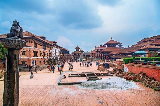 Half Day: Private Bhaktapur Durbar Square Sightseeing Tour - Discovering Bhaktapur: A Walk Through History and Art