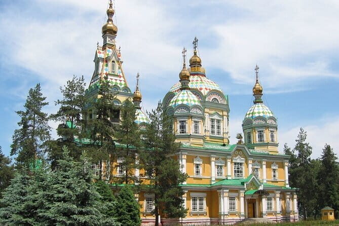 Half Day Private Guided Tour in Almaty - Exploring the Itinerary in Detail