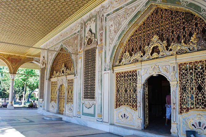 Half-Day Private Tour: Istanbul Shore Excursion With Topkapi Palace - The Itinerary Breakdown