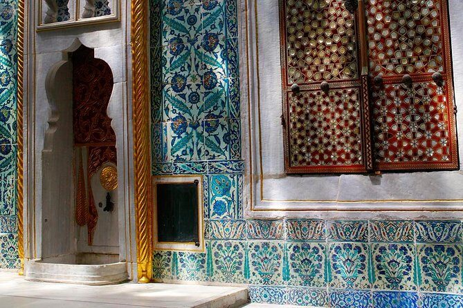 Half-Day Private Tour: Istanbul Shore Excursion With Topkapi Palace - Authentic Experiences and Insights from Reviews