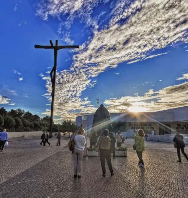 Half-day private tour to Fátima and houses of the seers - The Experience: What to Expect
