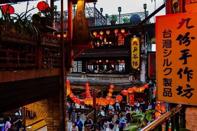 Half Day Private Tour to Jiufen, Shifen Waterfall & Pingxi Sky Lantern - Exploring Northern Taiwan: A Review of the Half Day Private Tour to Jiufen, Shifen Waterfall & Pingxi Sky Lantern