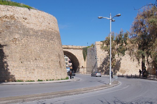 Half Day Private Tour to Knossos Palace (Skip the line) & Panoramic City Tour - The Sum Up