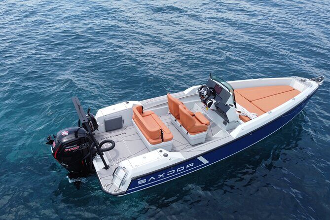 Half Day Saxdor Boat Rental in Santorini - A deep dive into the Santorini Saxdor Boat Experience