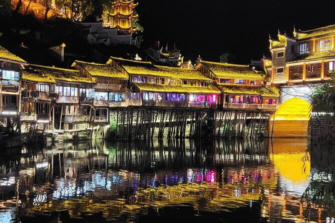 Half-Day Self-Guided Fenghuang Night Tour from Zhangjiajie - Why Consider a Night Visit to Fenghuang?