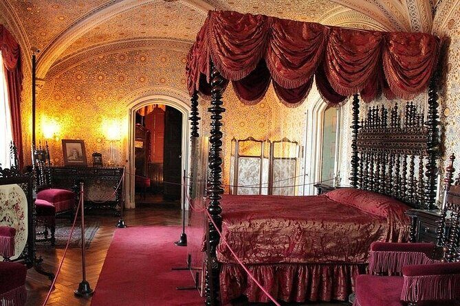 Half day Sintra PRIVATE TOUR Pena Palace + Roca Cape (2-6people) - FAQs