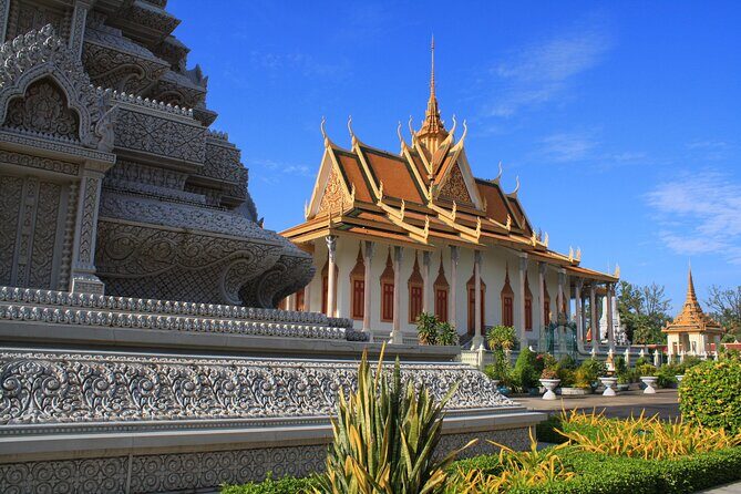 Half-Day Small-Group Guided Tour of Phnom Penh - A Detailed Look at the Experience