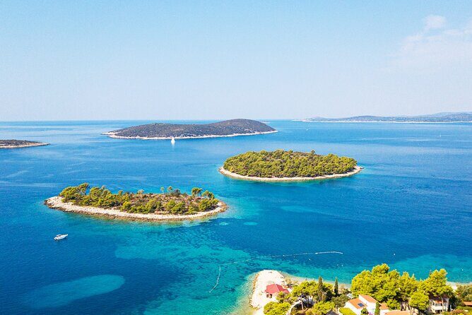 Half day speedboat tour to Solta island & Blue Lagoon from Trogir - FAQ