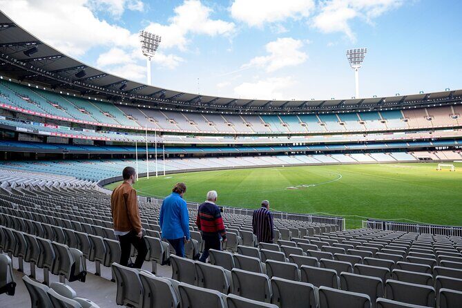 Half-Day Sports Lovers Bus Tour of Melbourne with MCG Tour - An In-Depth Review of the Melbourne Sports Lovers Tour