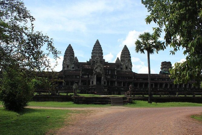 Half Day Tour- Angkor Wat, Ta Promh, Bayon Temple - The Sum Up