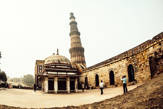 Half-Day Tour Of Qutb Minar, Humayun Tomb and Agrasen Ki Baoli - Key Points