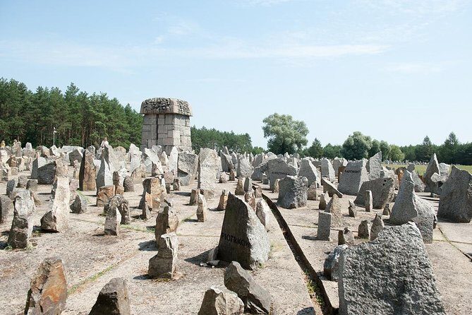 Half Day Treblinka Death Camp Small Group Tour from Warsaw with Lunch - An In-depth Look at the Experience