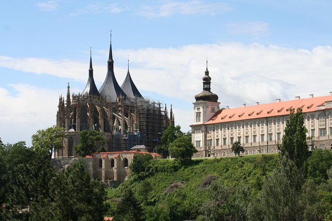 Half Day Trip to Kutna Hora and Bone Church from Prague - Practical Tips for Travelers