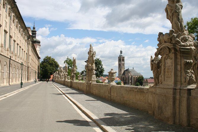 Half-Day Trip to Kutna Hora+Bone Church and Free Time from Prague - FAQ