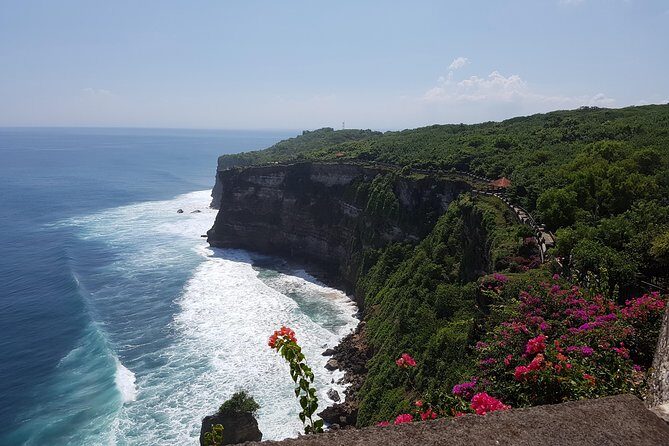 Half Day: Uluwatu Temple,KECAK FIRE DANCE Evening Tour & Jimbaran SEAFOOD Dinner - Key Points