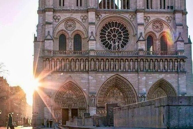 Half day Walking tour, Paris Sights and Fun Perfume Experience - Practical Details and What You Should Know