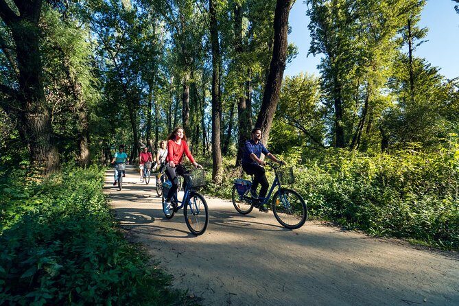 Half-Day Warsaw City Sightseeing Bike Tour for Small Group - An In-Depth Review of the Warsaw Bike Tour