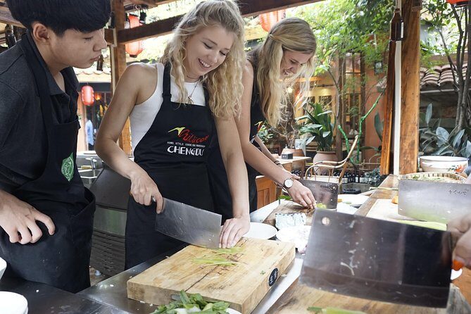Half-day Xi'an Biang Biang Noodles Cooking Class with Spice Market Visit - An In-depth Look at the Experience