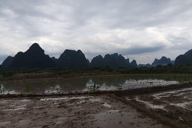 Half-Day Yangshuo Yulong bamboo boat & Countryside short Hiking Private Day Tour - FAQs