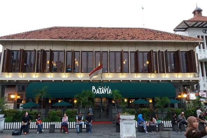 Halfday Batavia by Night with dinner at Cafe Batavia & souvenir - Key Points