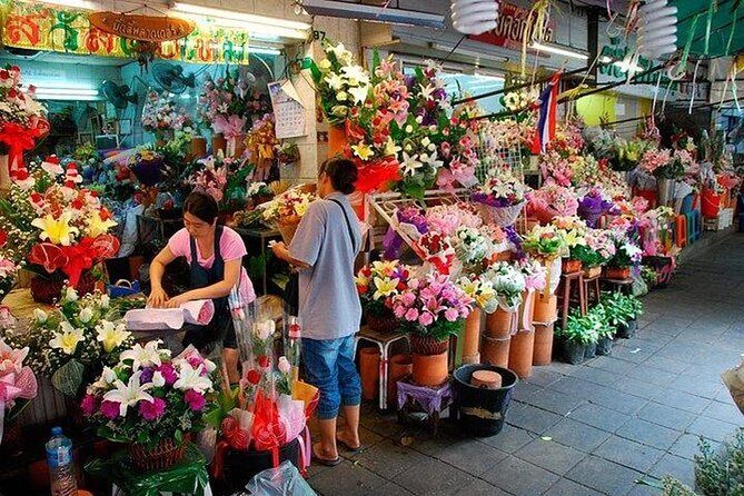 Halfday Join Bangkok City and Temple Tour with Selfie Spots - Who Will Love This Tour?