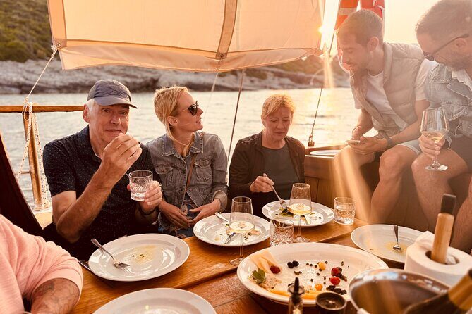 HalfDay Traditional Boat Tour in Korula Archipelago - FAQ