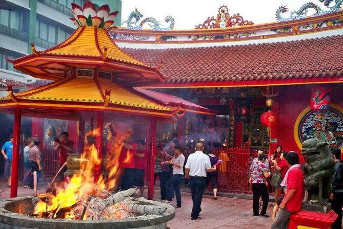 Halfday Trial of Old China town with FREE SNACK & SOUVENIR - In-Depth Look at the Old Chinatown Tour