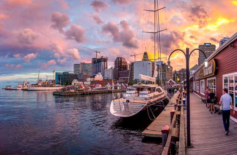 Halifax: Peggy's Cove Small Group Night Tour with Dinner - The Value of This Tour