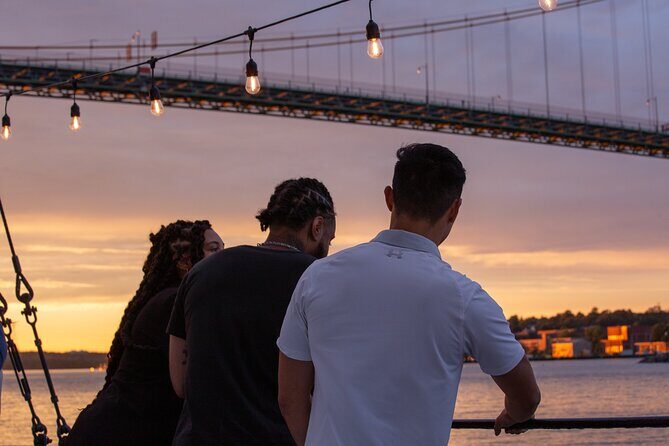 Halifax Sunset Cruise Ft. a Live Musician - FAQ