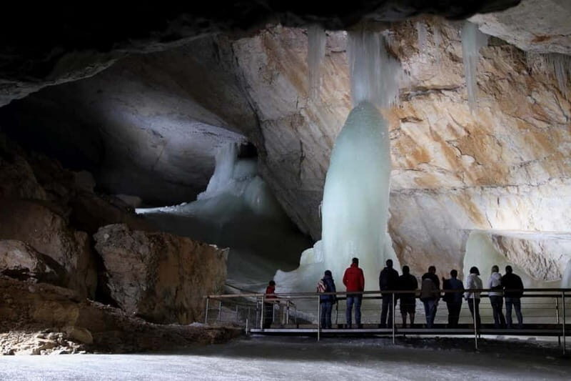 Hallstatt & Ice Cave & 5 fingers Private Trip From Salzburg - Who Will Love This Tour?