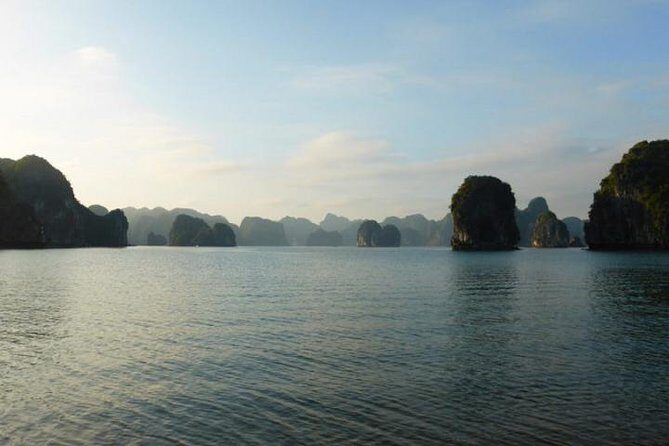 Halong Bay and Lan Ha Bay from Cat Ba Island: Cruise and Kayak Tour - FAQ