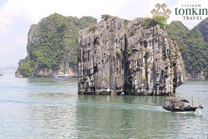 Halong Bay Day Tour: 4 hour cruising, caving, kayaking & lunch - An In-Depth Look at the Experience