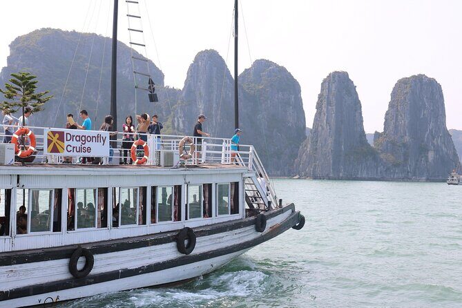 Halong Bay Day Tour Islands, Cave, Kayak. Lunch. All inclusive - Guide and Service Quality