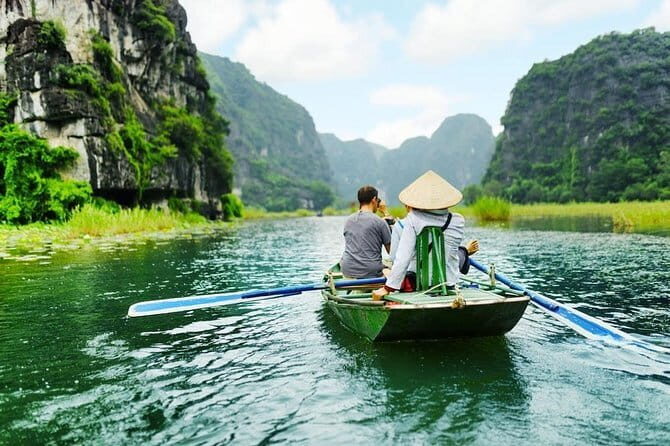 Halong Bay Day Tour Luxury Cruise With Jacuzzi and Buffet Lunch - How the Price Reflects the Experience