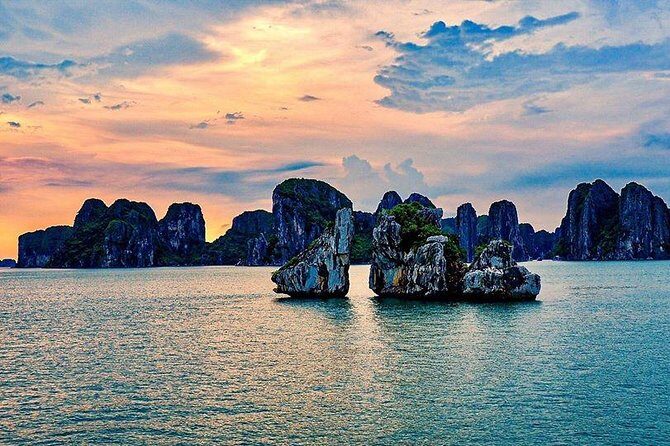 Halong Bay Full Day with Kayaking, Hiking viewpoint, Cave - Deluxe To Luxury - A Close Look at the Experience