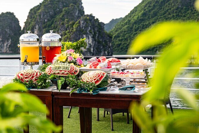 Halong bay Luxur Cruise Day trip: Buffet lunch & Limousine bus - FAQ