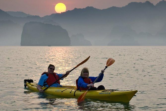 Halong bay luxury cruise 2D/1N: Titop island, Surprise cave, Kayaking, Swimming - The Second Day: Sunrise, Breakfast & Return