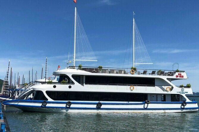 Halong Bay Luxury Day Tour From Hanoi With Limousine Transfer - Exploring the Itinerary in Detail