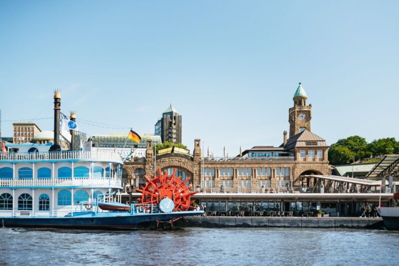 Hamburg: 1-Hour Harbor Sightseeing Cruise with HafenCity - FAQ