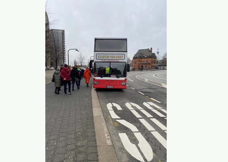 Hamburg: 1-Hour Sightseeing Bus Tour with Live Guide - Final Thoughts