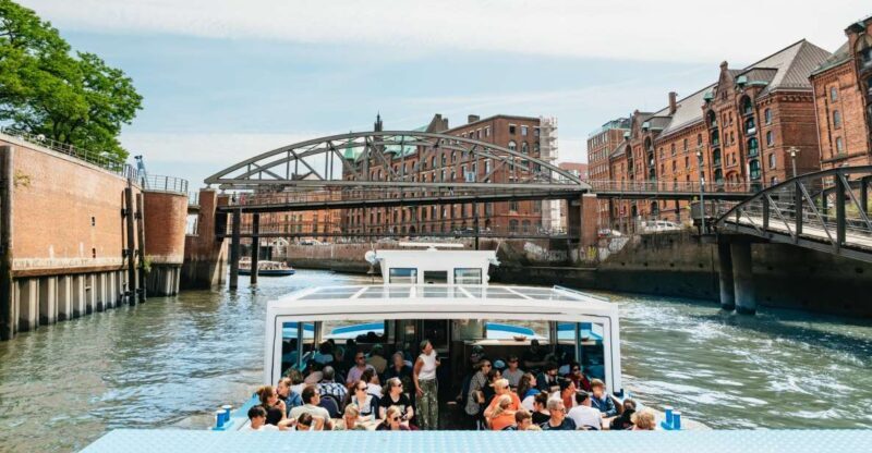 Hamburg: 2-Hour XXL Port of Hamburg Cruise Tour - The Essence of the Tour
