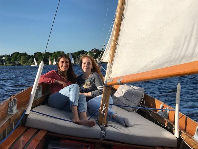 Hamburg: Alster River Sailing Tour on a 2-Masted Sailboat - FAQ
