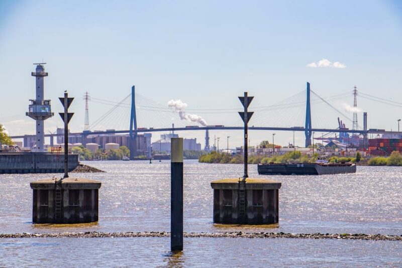 Hamburg: Capture the most Photogenic Spots with a Local - An In-Depth Look at the Tour Experience