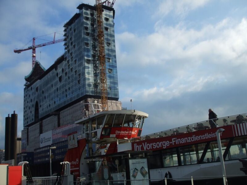 Hamburg: City Tour by Bike with Elbphilharmonie - A Closer Look at the Hamburg Bike Tour