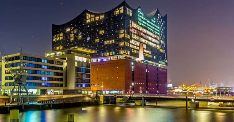 Hamburg: Elbphilharmonie Plaza Guided Tour - Key Points