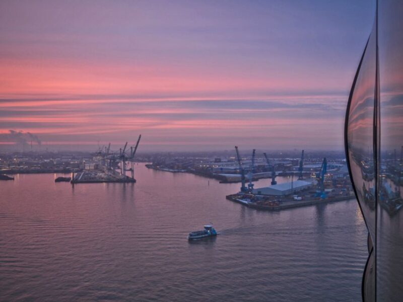 Hamburg: Elbphilharmonie Plaza, Highlights & Surroundings - An In-Depth Look at the Hamburg Elbphilharmonie Tour