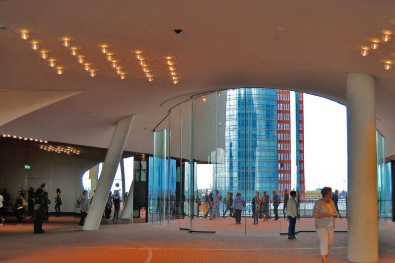 Hamburg: Elbphilharmonie Plaza, Highlights & Surroundings - FAQ