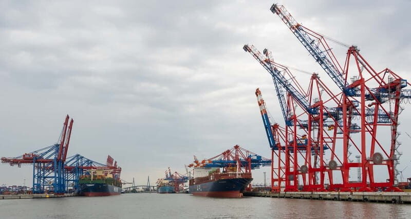 Hamburg: Guided Grand Harbor Sightseeing Cruise by Ship - Comfort and Practicalities