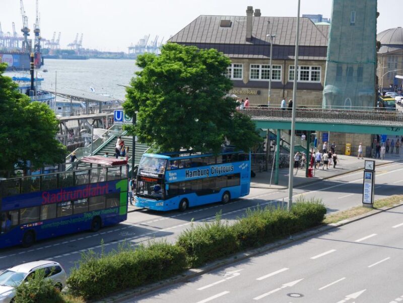 Hamburg: Line F Hop-On Hop-Off Bus and Boat Tour - Key Points
